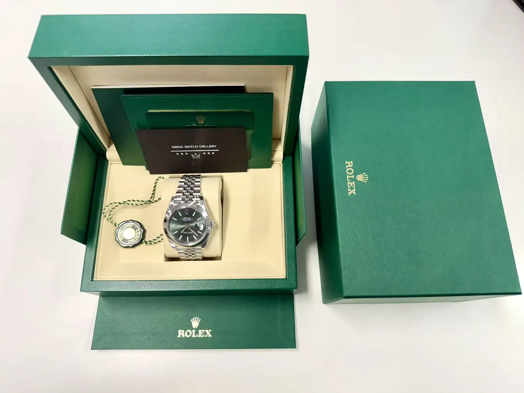 2026 Rolex 41mm Datejust Mint Green Dial Smooth Jubilee Steel 126300